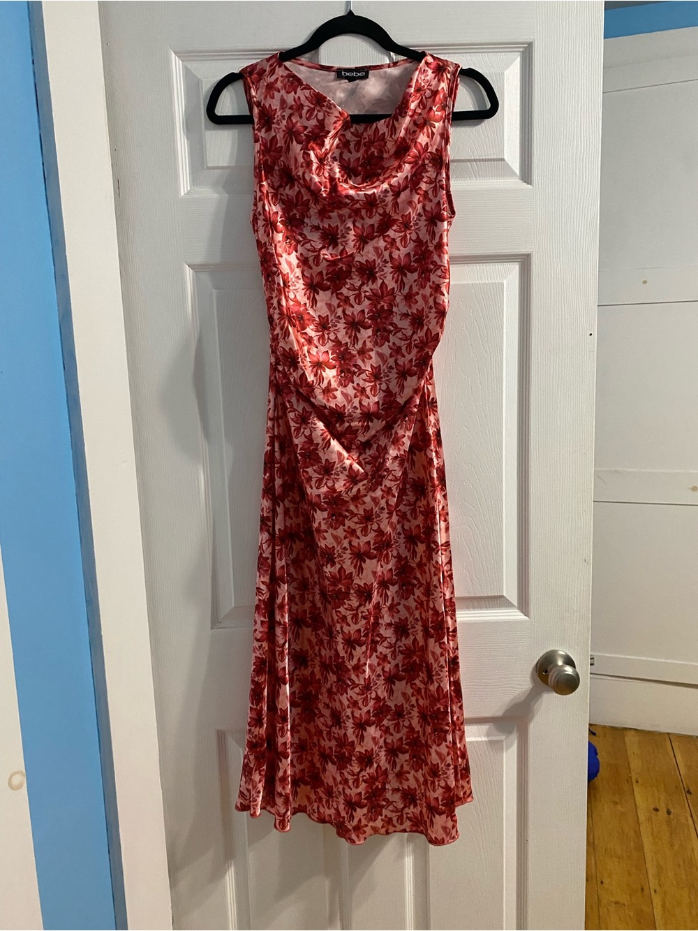 Bebe Red Floral Satin Sleeveless Dress NWT size Small